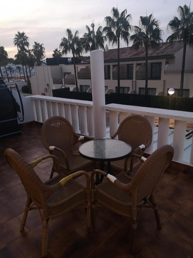 Toni'S Apartament Menorca Кала'н Бош Екстериор снимка